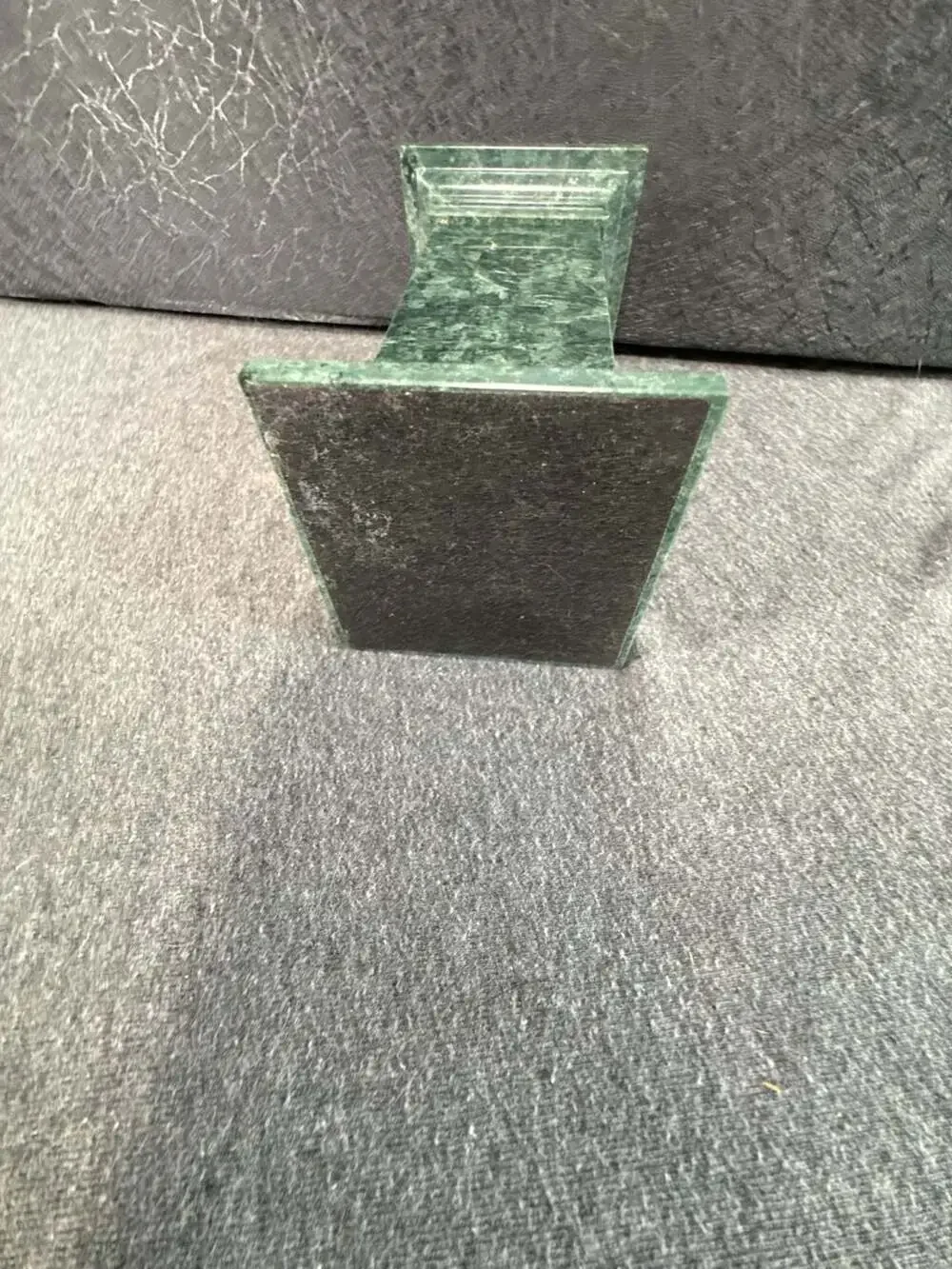 Vintage Leeman Green Marble Desk Clock Mantel Pedestal Quartz Movement
